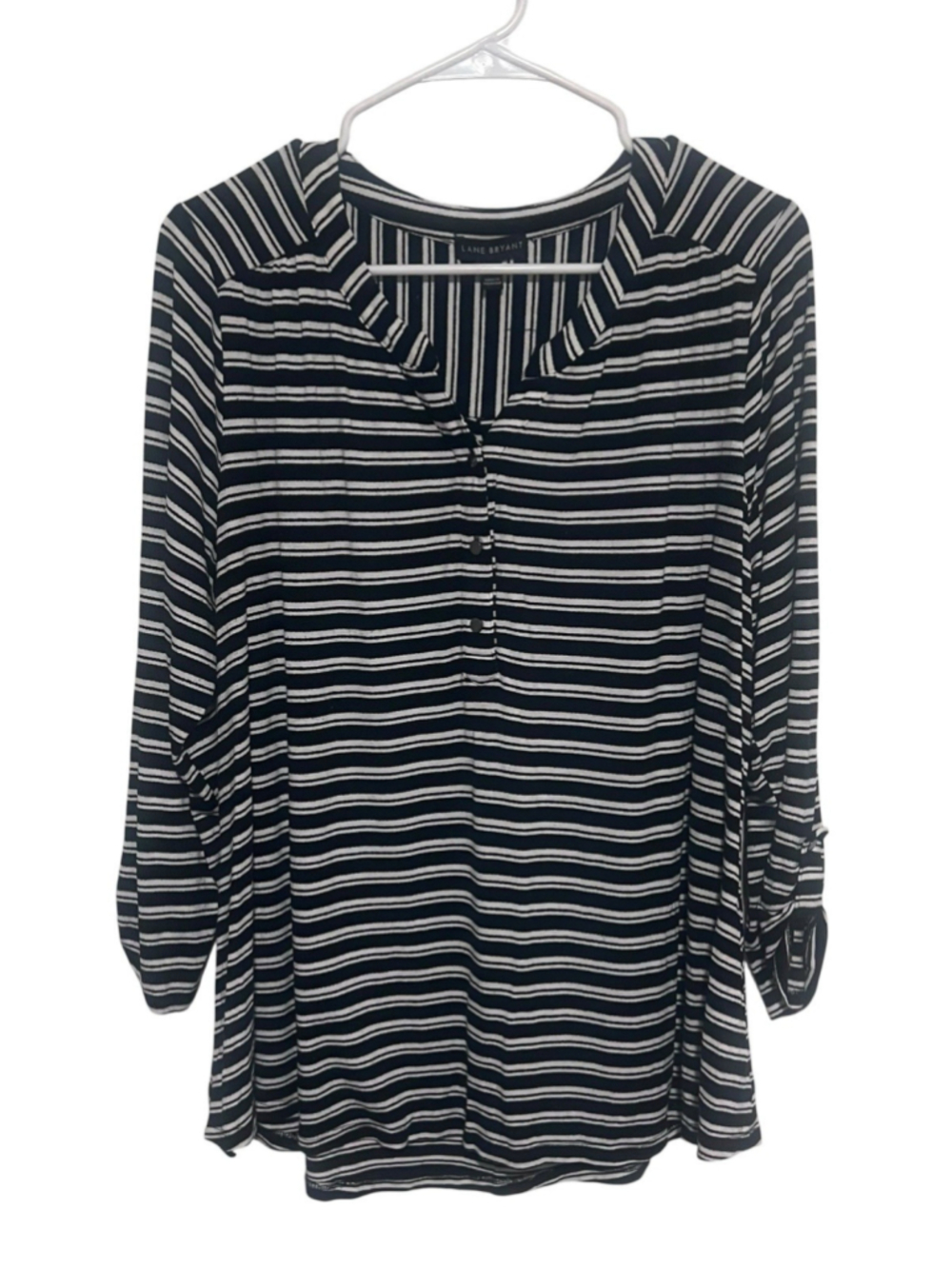 Lane Bryant Striped Top 14/16 1X Black White Roll Tab 3/4 Sleeve Henley Blouse